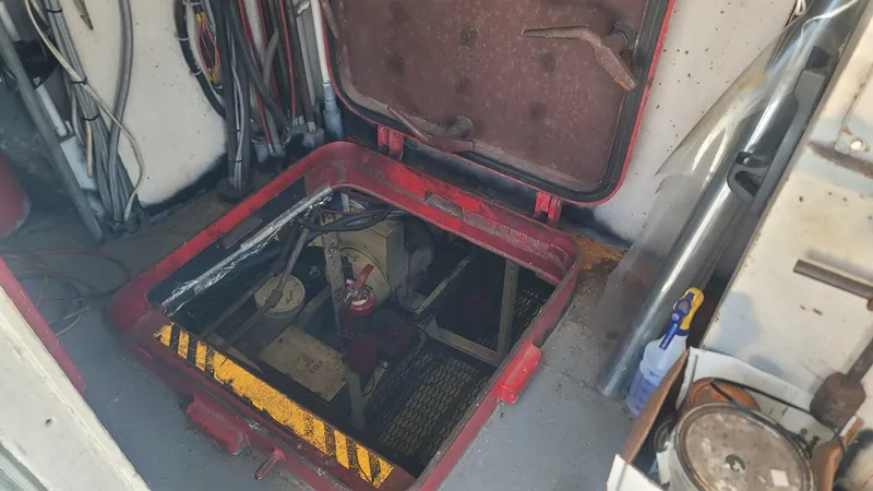 Slide: The Image of Custom Vinette 99 Paddle Wheel 1984 - 5220905