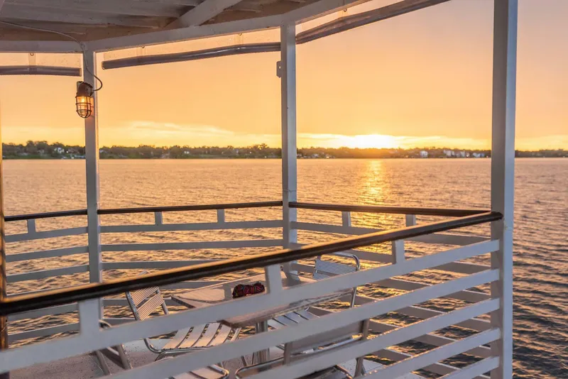 Slide: The Image of Custom Vinette 99 Paddle Wheel 1984 - 5198923