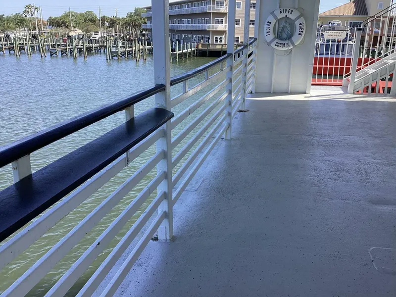 Slide: The Image of Custom Vinette 99 Paddle Wheel 1984 - 5220383