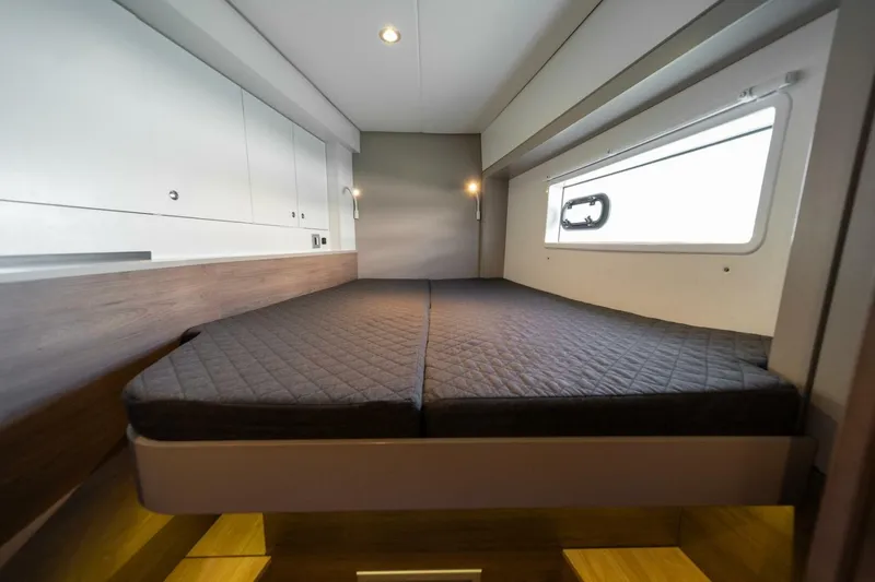 Slide: The Image of Bali 4.2 2022 - 5197096