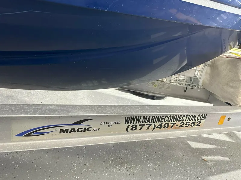 Slide: The Image of Sailfish 275 DC 2015 - 5222003