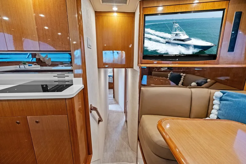 Slide: The Image of 2002 61 Viking Convertible - Saltwater Cowboy  - 5200980