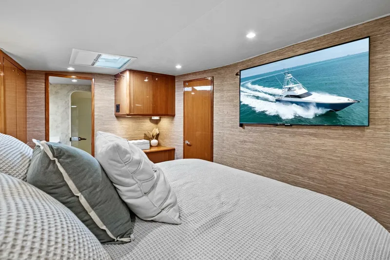 Slide: The Image of 2002 61 Viking Convertible - Saltwater Cowboy  - 5201037