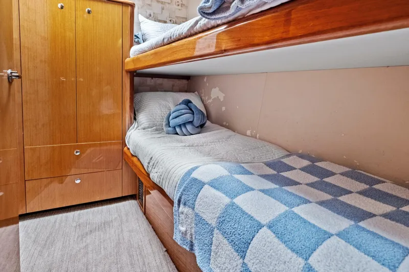 Slide: The Image of 2002 61 Viking Convertible - Saltwater Cowboy  - 5201025