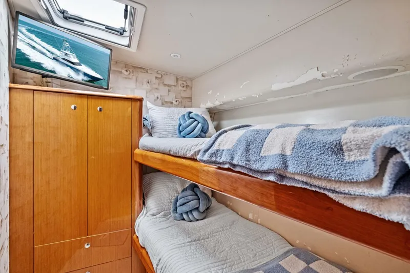 Slide: The Image of 2002 61 Viking Convertible - Saltwater Cowboy  - 5201029