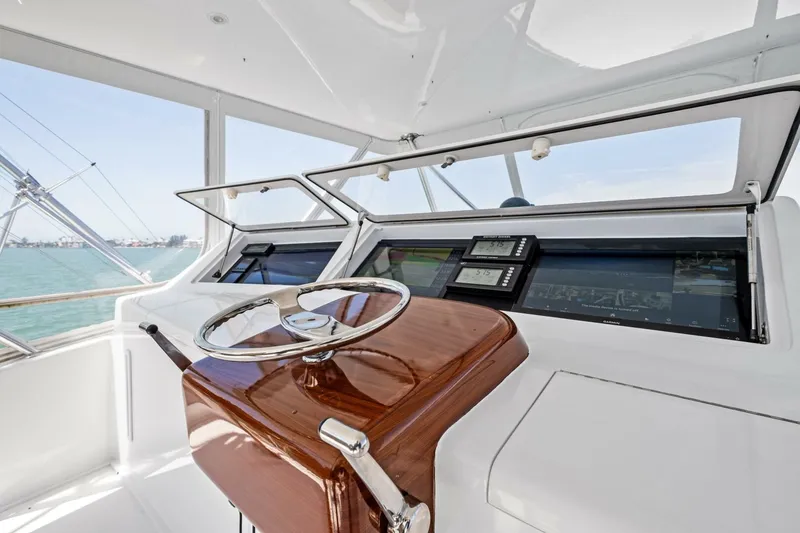 Slide: The Image of 2002 61 Viking Convertible - Saltwater Cowboy  - 5201046