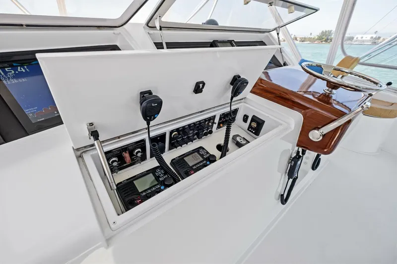 Slide: The Image of 2002 61 Viking Convertible - Saltwater Cowboy  - 5201048