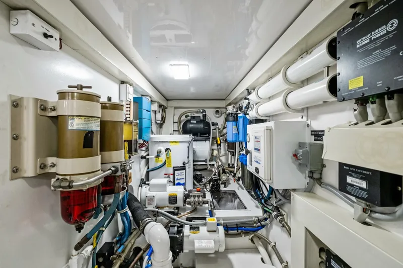 Slide: The Image of 2002 61 Viking Convertible - Saltwater Cowboy  - 5201068