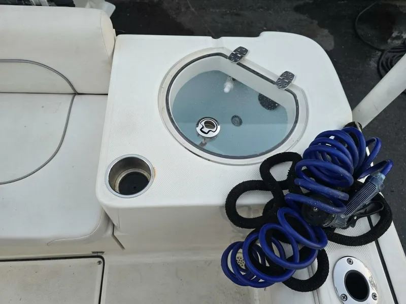 Slide: The Image of Sea Born LX22 Center Console 2021 - 5198651