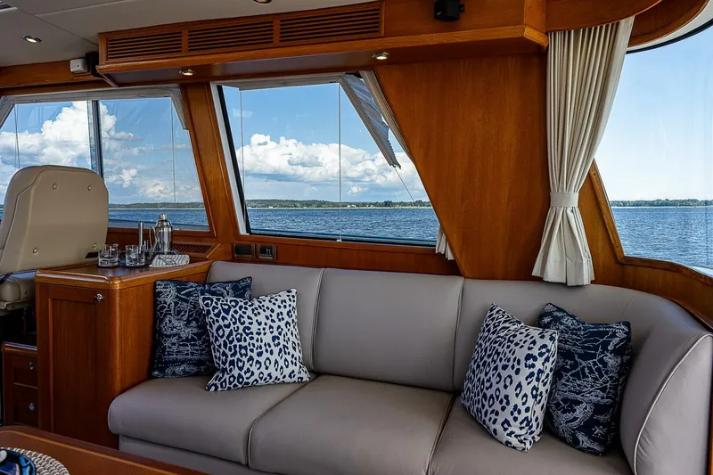 Slide: The Image of Grand Banks Eastbay 46 SX 2012 - 5203693