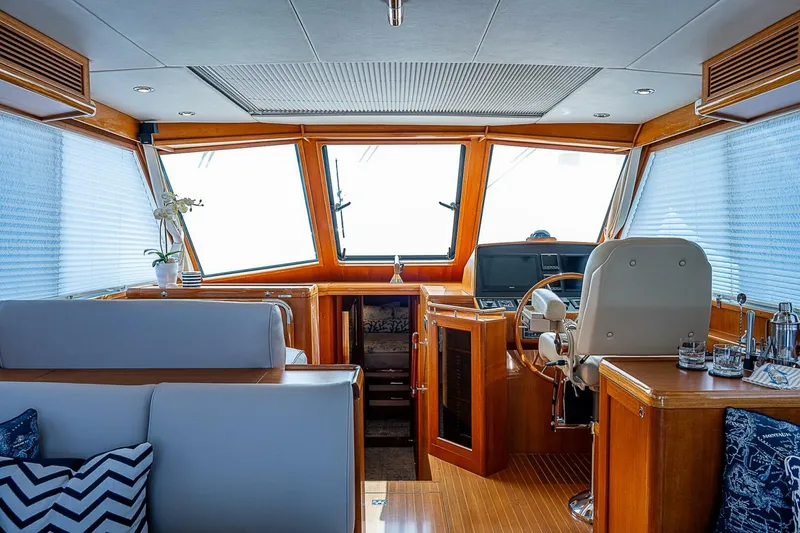 Slide: The Image of Grand Banks Eastbay 46 SX 2012 - 5203705