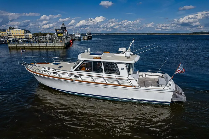 Slide: The Image of Grand Banks Eastbay 46 SX 2012 - 5203661