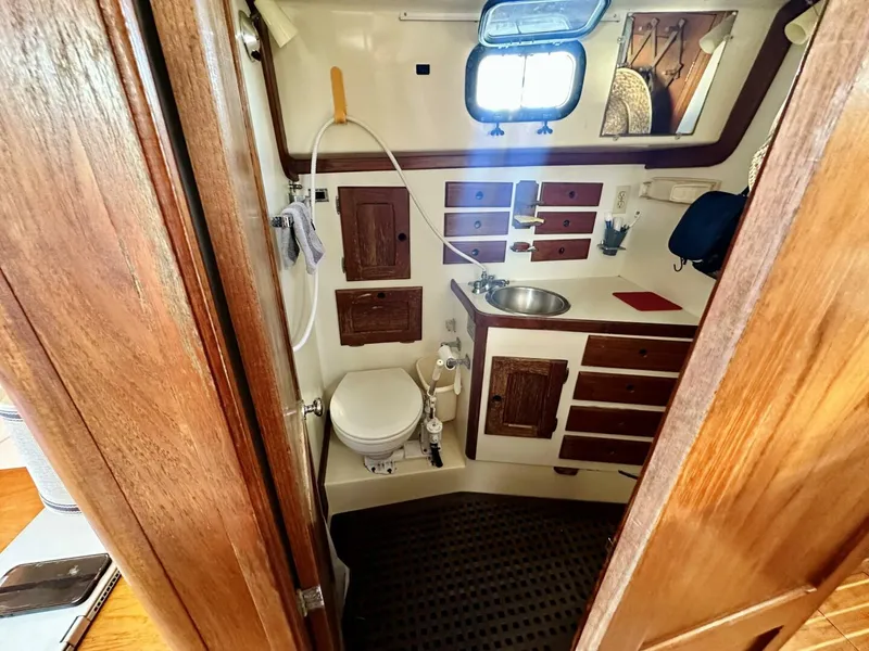 Slide: The Image of Bristol 40 1981 - 5199071