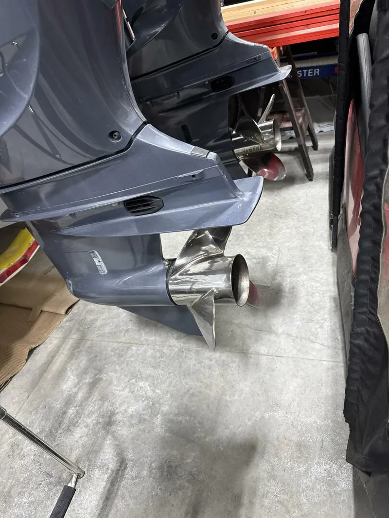 Slide: The Image of Cobia 301 CC 2023 - 5294543