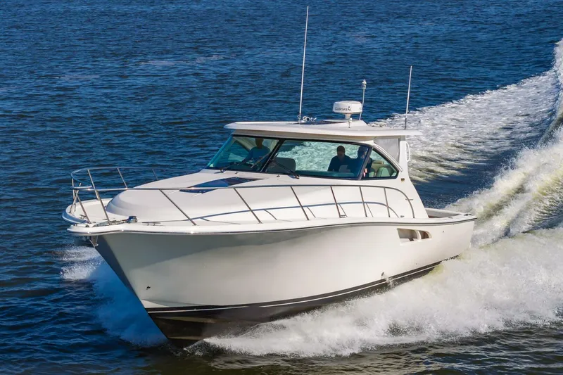 Slide: The Image of Tiara 4300 Open 2014 - 5200423