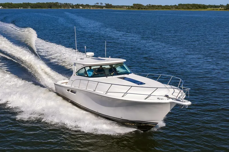 Slide: The Image of Tiara 4300 Open 2014 - 5200430