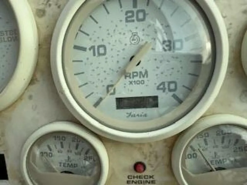 Slide: The Image of Cruisers Yachts 4270 1998 - 5223371