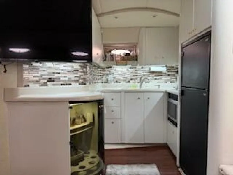 Slide: The Image of Cruisers Yachts 4270 1998 - 5223369