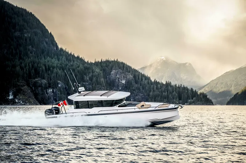 Slide: The Image of Axopar XC Cross Cabin 2025 - 5201972