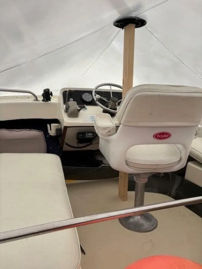 Slide: The Image of Mainship 34 Sedan 1978 - 5202668