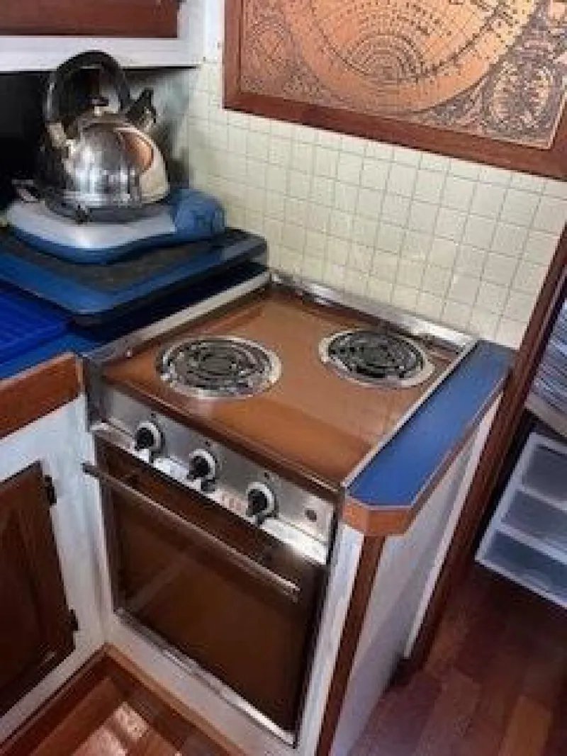 Slide: The Image of Mainship 34 Sedan 1978 - 5202671