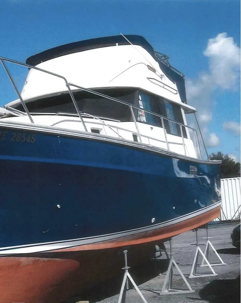 Slide: The Image of Mainship 34 Sedan 1978 - 5202517