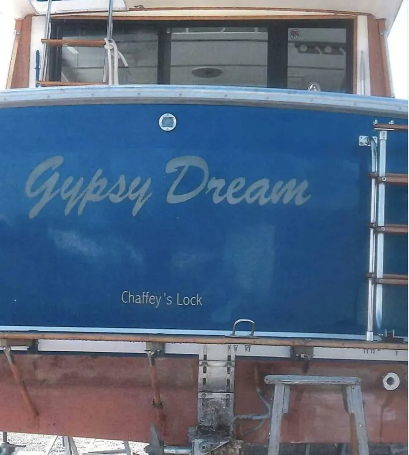 Slide: The Image of Mainship 34 Sedan 1978 - 5202519