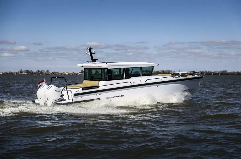 Slide: The Image of Axopar XC Cross Cabin 2025 - 5202946