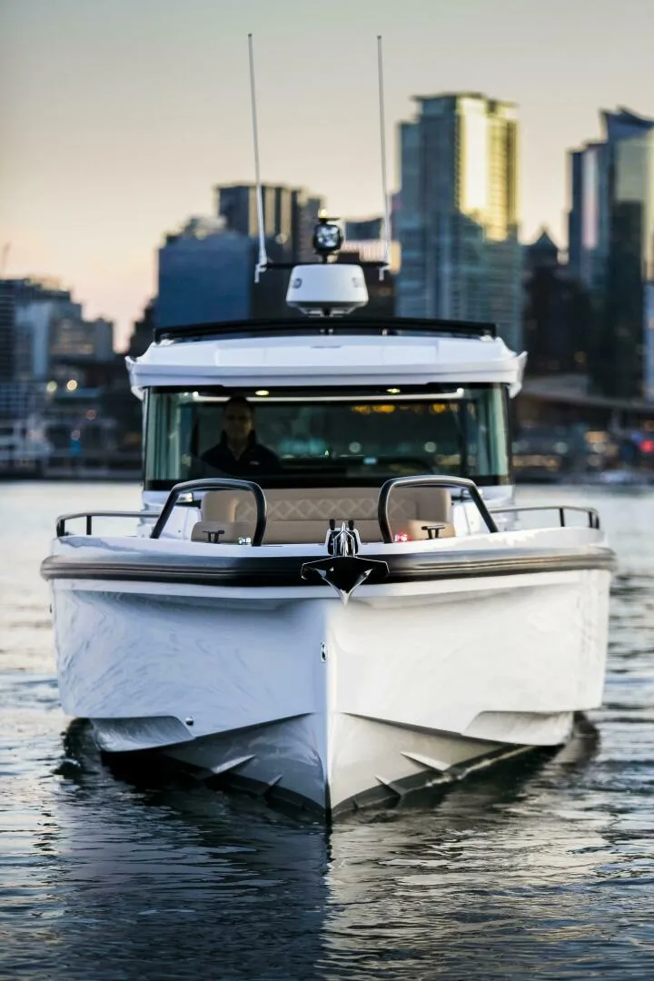 Slide: The Image of Axopar XC Cross Cabin 2025 - 5202958