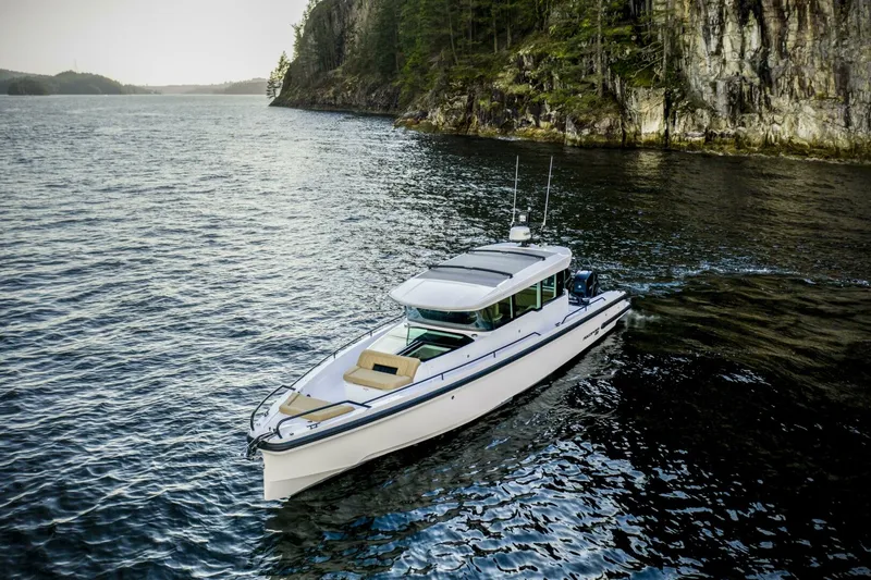 Slide: The Image of Axopar XC Cross Cabin 2025 - 5202947