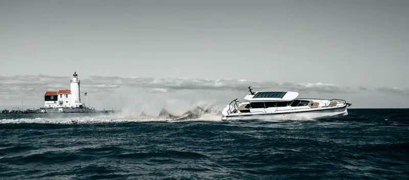 Slide: The Image of Axopar XC Cross Cabin 2025 - 5202948