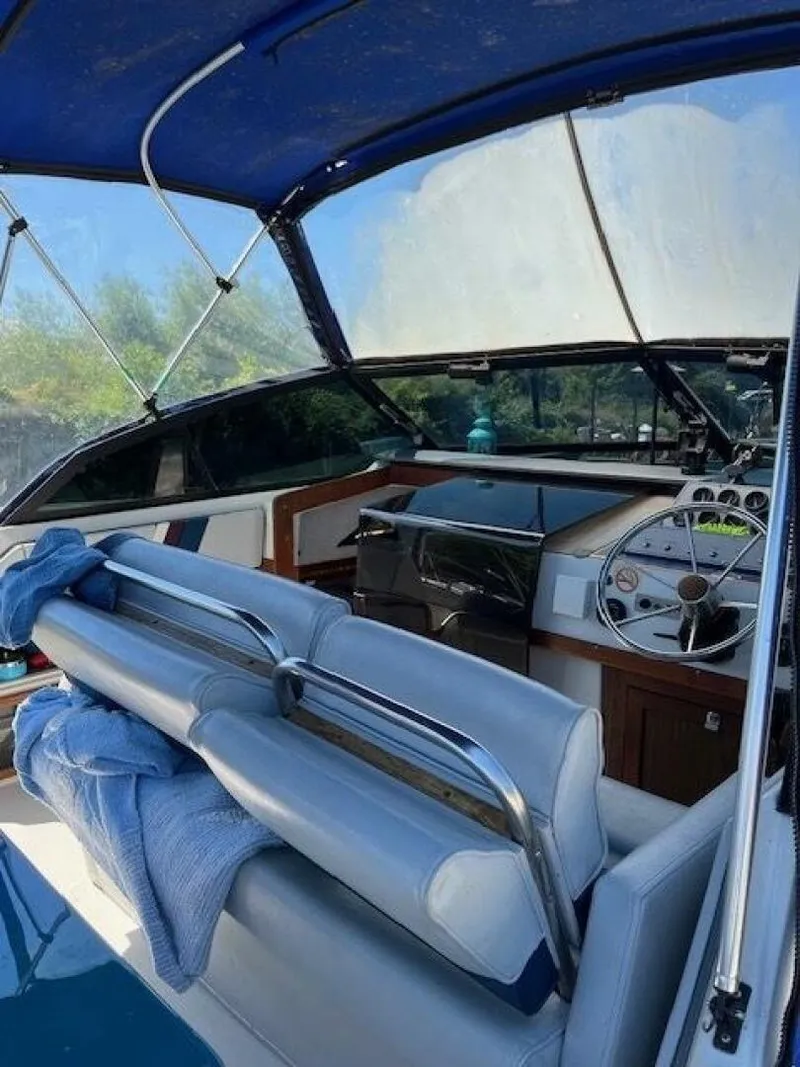 Slide: The Image of Regal 277 Commodore 1987 - 5203212