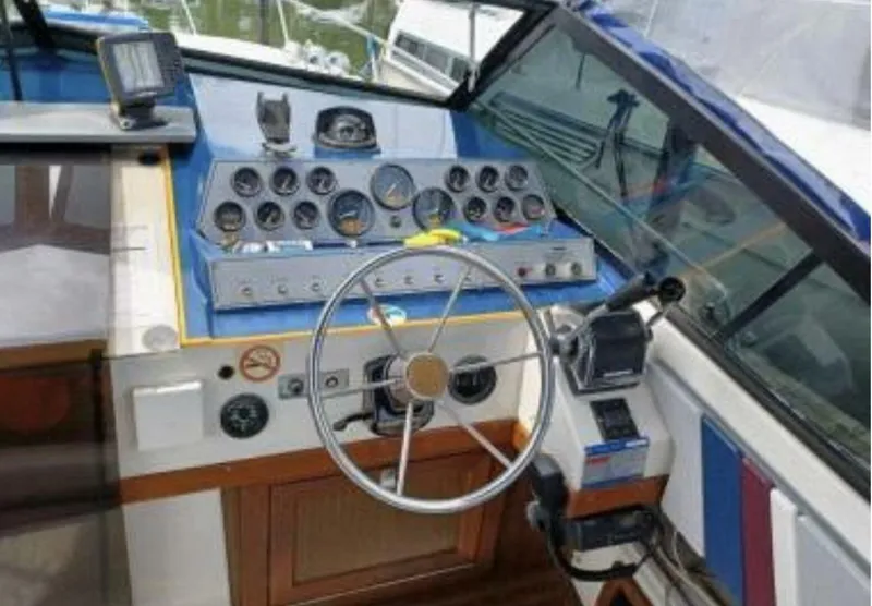 Slide: The Image of Regal 277 Commodore 1987 - 5203214