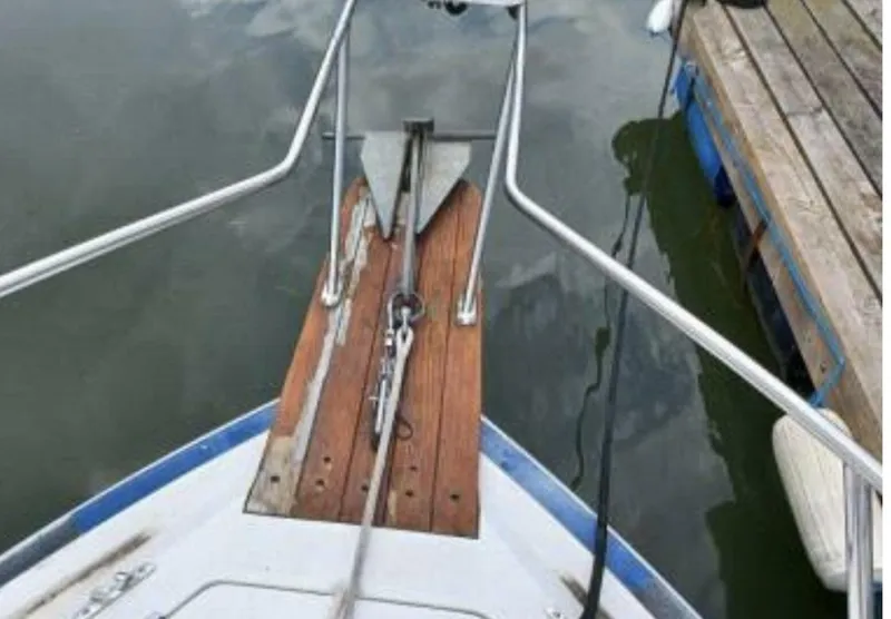 Slide: The Image of Regal 277 Commodore 1987 - 5203205