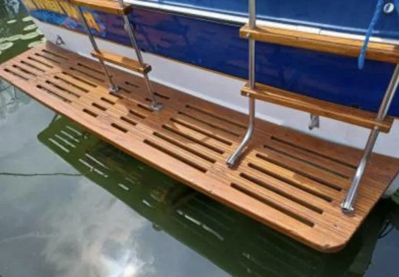 Slide: The Image of Regal 277 Commodore 1987 - 5203206