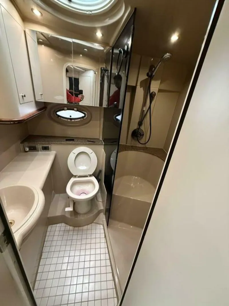 Slide: The Image of Cruisers Yachts 3672 Express 2001 - 5214327