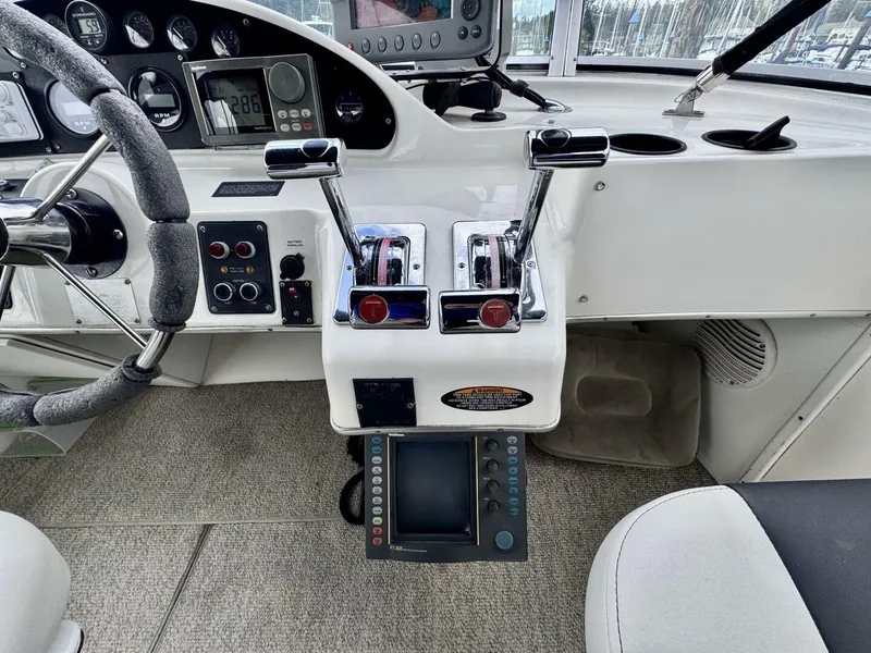 Slide: The Image of Bayliner 4087 1998 - 5216200