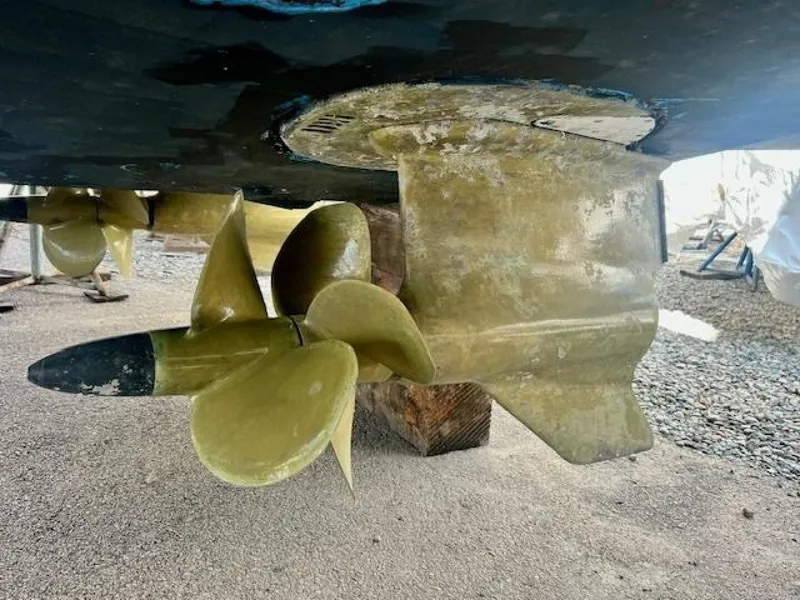 Slide: The Image of Tiara 3900 Sovran 2007 - 5203998