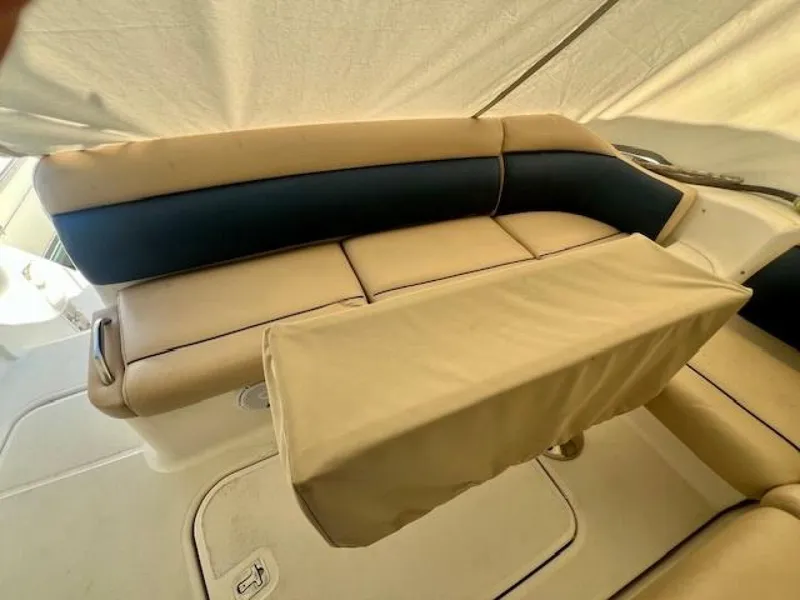 Slide: The Image of Tiara 3900 Sovran 2007 - 5204001