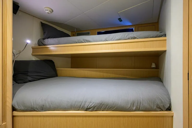 Slide: The Image of Crew Quarters - 5204387