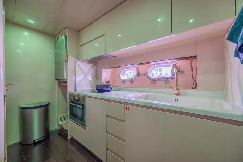 Slide: The Image of Tecnomar 90 2007 - 5204222