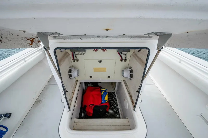 Slide: The Image of SeaCraft SC32 Master Angler 2001 - 5204415