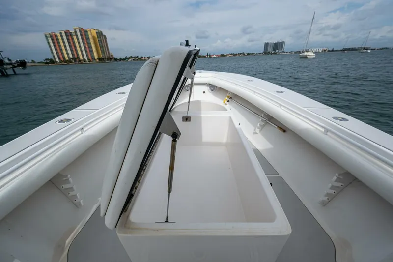 Slide: The Image of SeaCraft SC32 Master Angler 2001 - 5204416