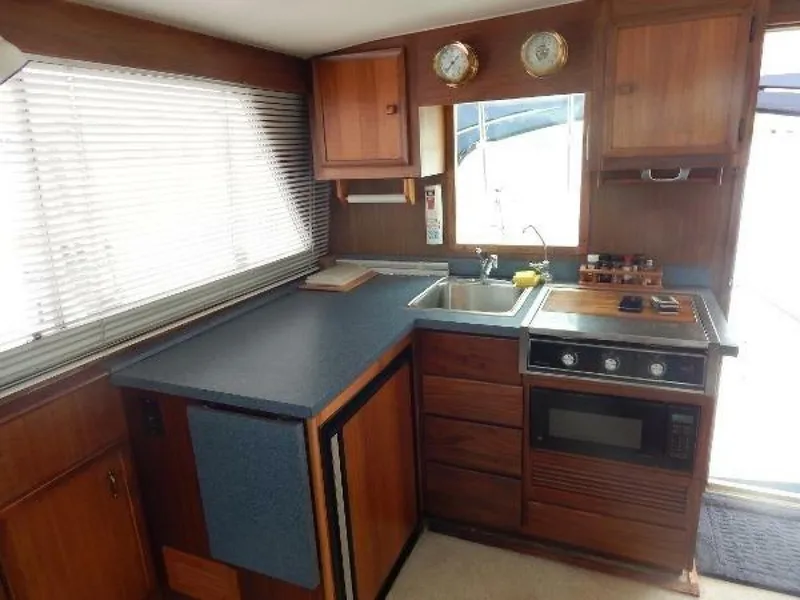 Slide: The Image of Hatteras 38 1972 - 5204480