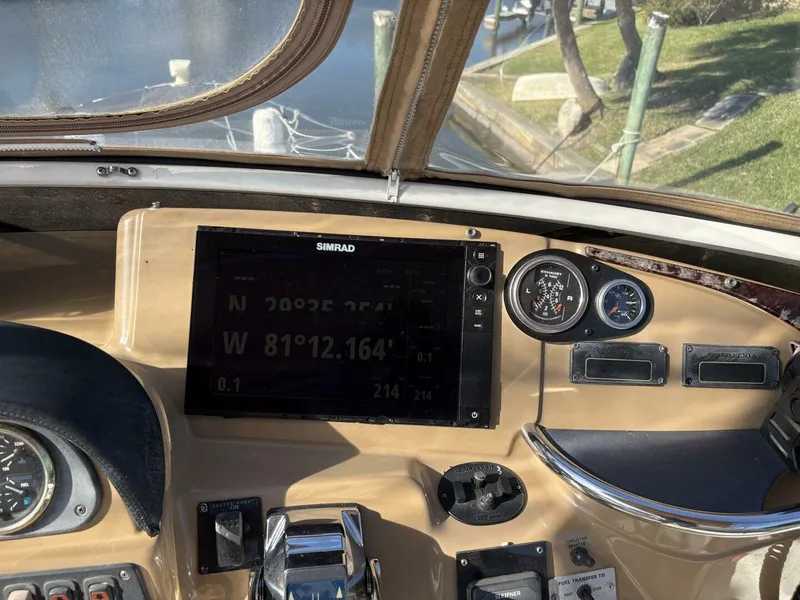 Slide: The Image of Simrad plotter - 5215230