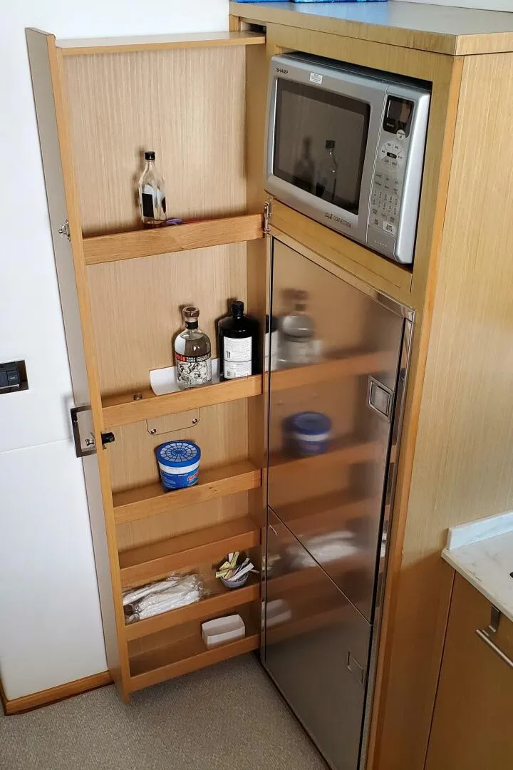 Slide: The Image of Sea Ray 450 Sedan Bridge 2012 - 5204950