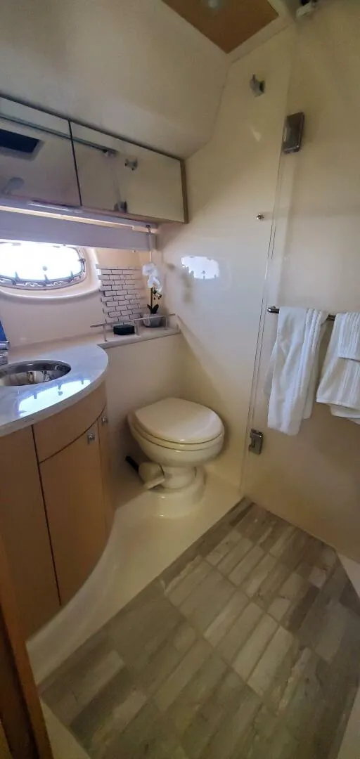 Slide: The Image of Sea Ray 450 Sedan Bridge 2012 - 5204933