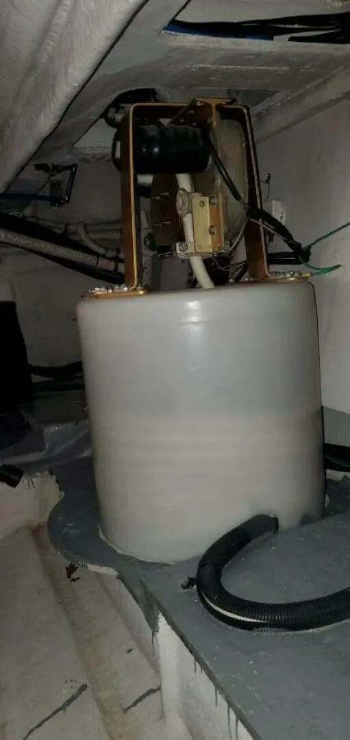 Slide: The Image of Sea Ray 450 Sedan Bridge 2012 - 5204960