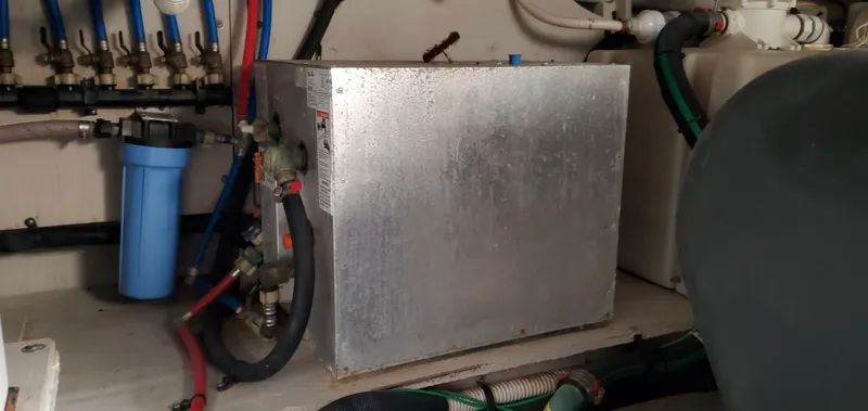 Slide: The Image of Sea Ray 450 Sedan Bridge 2012 - 5204961