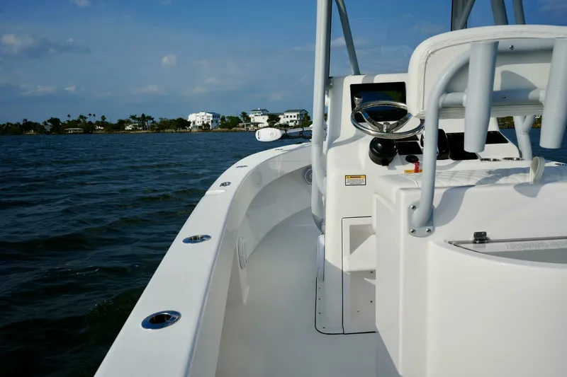 Slide: The Image of Reef Runner 23 - Deck Equipment 2024 Reef Runner 23 Center Console - 7654881